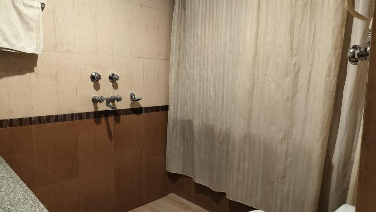 Auspiscious Him View Hotel Маклеод-Гандж Екстер'єр фото