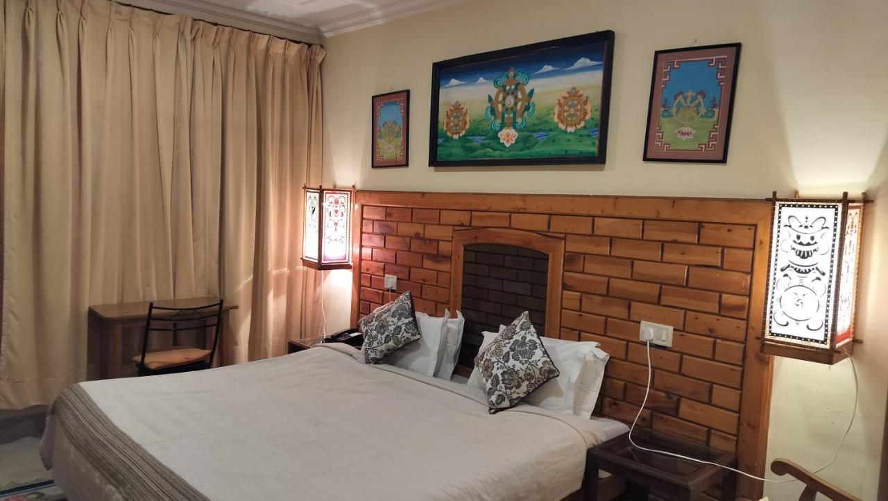 Auspiscious Him View Hotel Маклеод-Гандж Екстер'єр фото