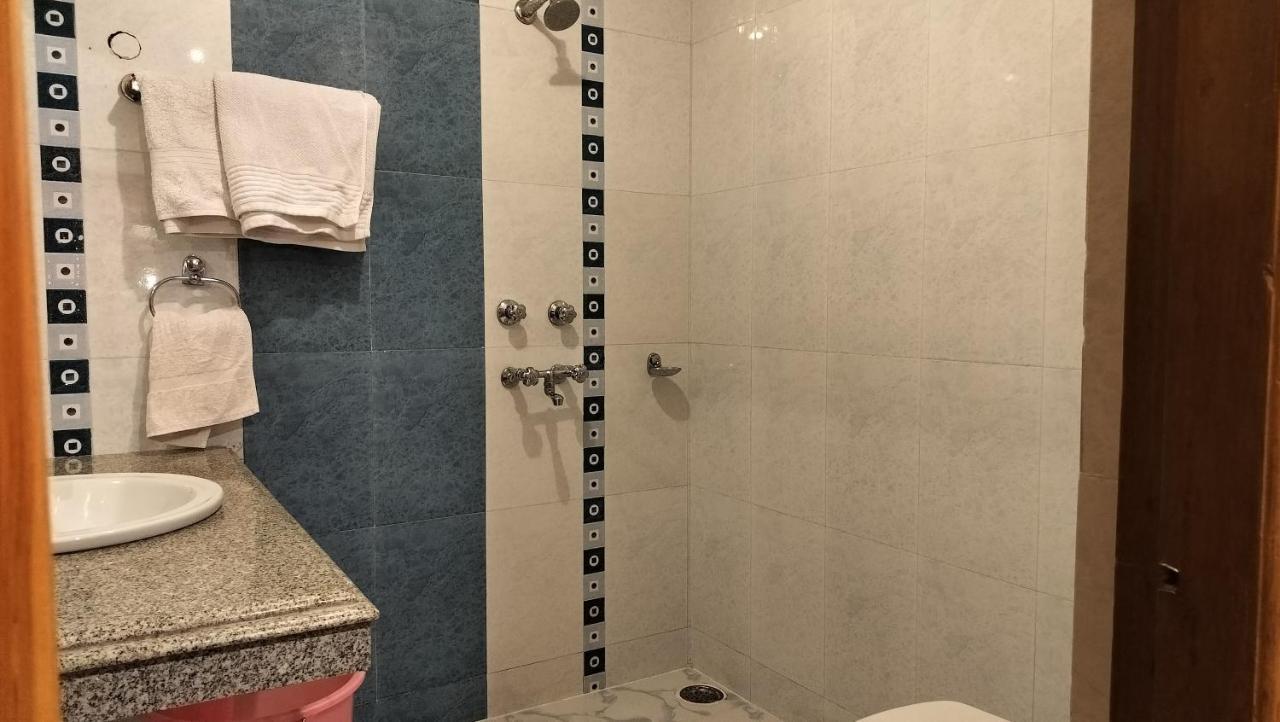 Auspiscious Him View Hotel Маклеод-Гандж Екстер'єр фото